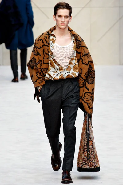 Look 34